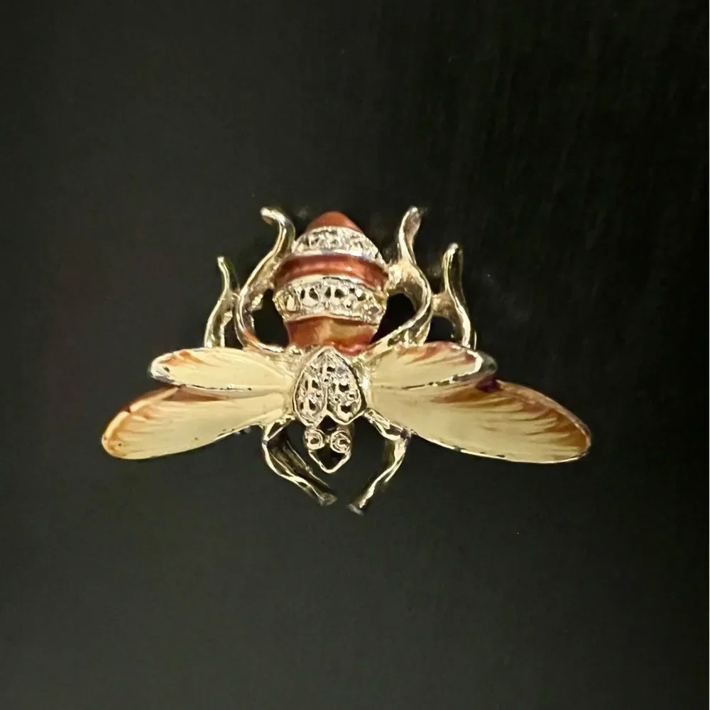 VTG Gold atone Yellow Brown Enamel Fly Bee Pin Brooch - Picture 2 of 3